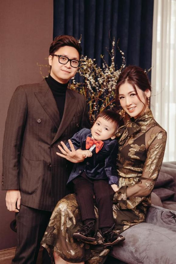 Ngay sau khi đăng tải, loạt ảnh của Tú Anh chia sẻ đã nhận được sự quan tâm lớn từ cộng đồng mạng. Qua đó, nhiều người cũng liên tục chúc mừng cô vì căn nhà trong năm mới.