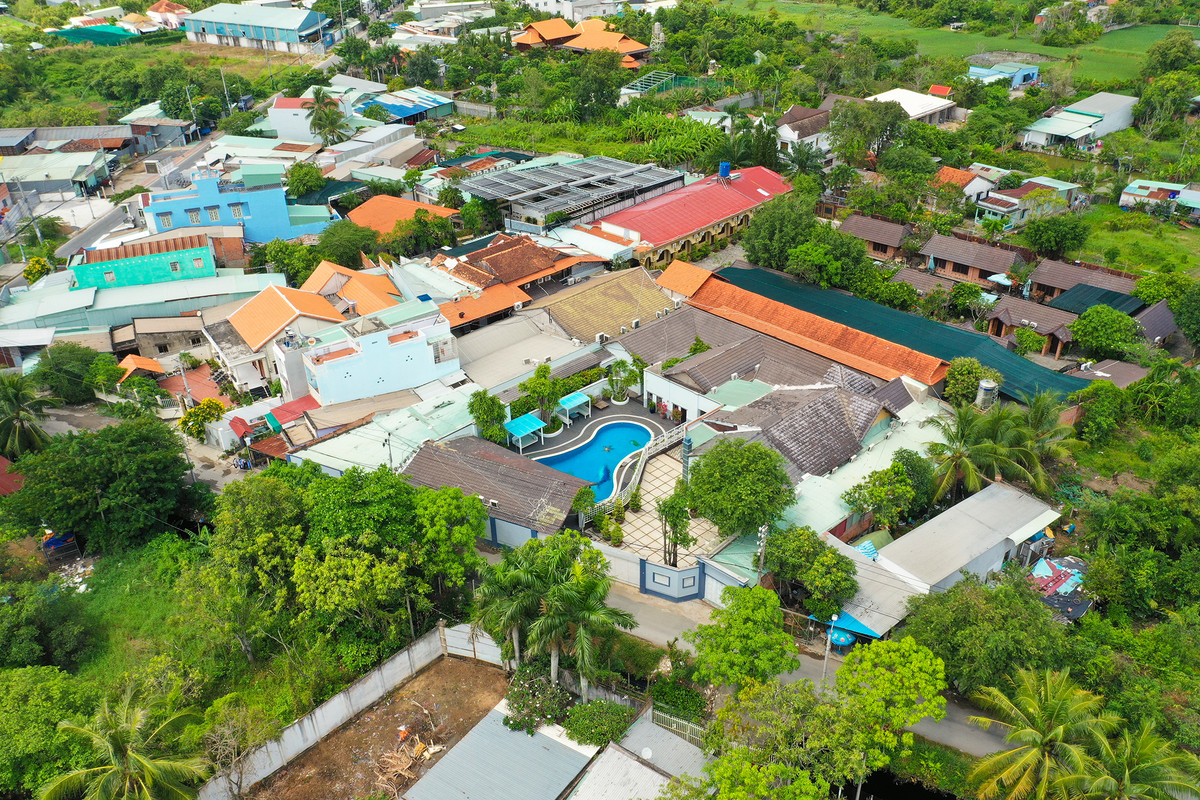 Khu resort này có 6 hạng mục xây dựng không phép và 2 công trình sai phép gây bức xúc trong dư luận thời gian qua.