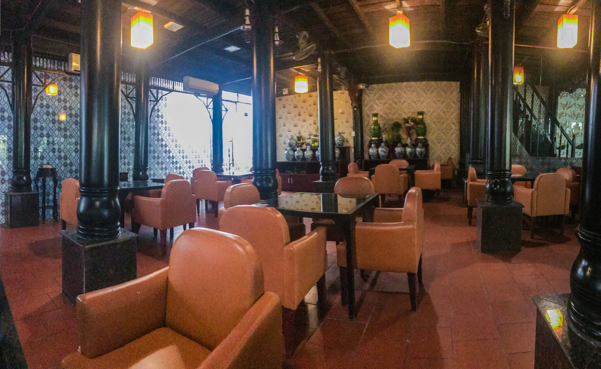 Khu sảnh cho khách uống cafe.