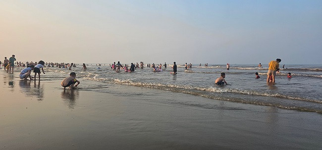 Nang nong gay gat tren ca nuoc, co noi tren 40 do C-Hinh-2