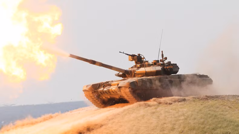 Ai Cập muốn mua xe tăng T-90MS của Nga và đang tiến rất gần đến việc hoàn tất hợp đồng... Các nguồn tin từ Bộ Quốc phòng Israel đều khẳng định đây là một thỏa thuận thực sự chứ không phải “đòn gió” của phía Ai Cập.