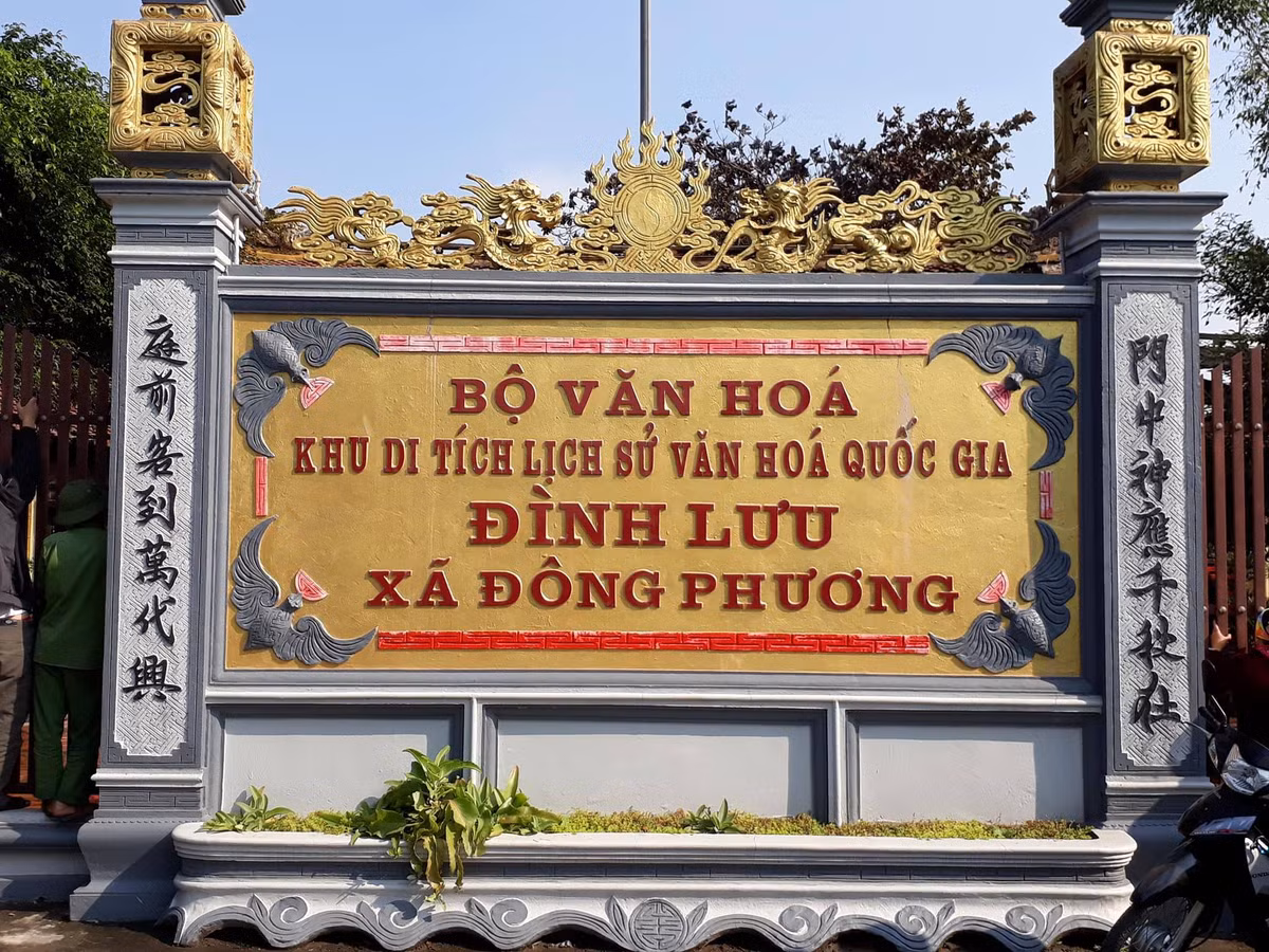 Hinh anh hien truong hoa hoan thieu rui ngoi dinh hang tram nam tuoi