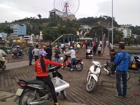 Nhay cau Bai Chay, mot nguoi dan ong thoat chet hi huu-Hinh-6