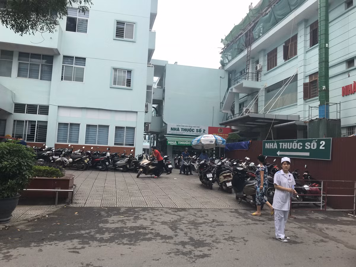 Benh vien Viet Tiep noi gi ve viec hai sinh vien thuc tap bi danh?