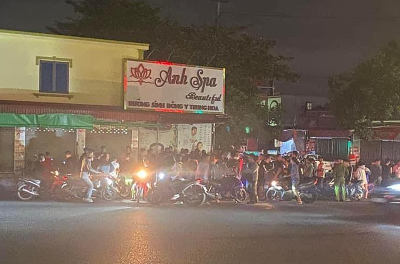 Khoi to vu an nam thanh nien sat hai ban gai tai tiem spa