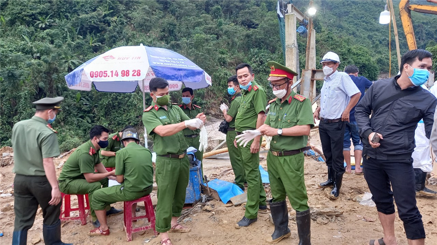 Phat hien thi the ky su Thuy dien Ka Tinh 1 sau 18 ngay tim kiem