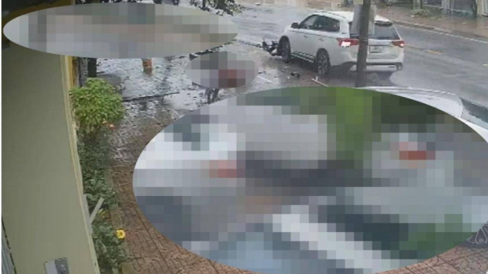 Tin nong 23/10: Hai cau thu bi trom dong ho Rolex, lac tay kim cuong-Hinh-2