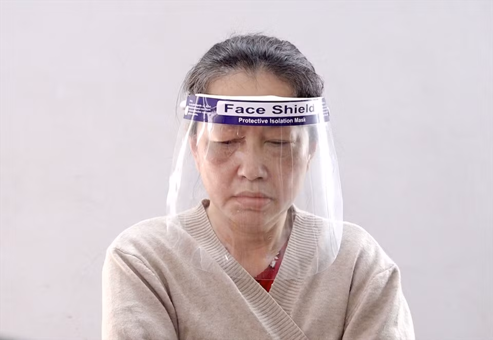 Do có mối quan hệ anh em họ hàng với Mười Tường, nên ông Lê Tấn Tài đã chỉ đạo cho Điều tra viên thực hiện quy trình điều tra không đúng quy định của pháp luật, tạo điều kiện để các đối tượng thông cung, thống nhất khai báo gian dối... dẫn đến bỏ lọt hành vi phạm tội và bỏ lọt các đối tượng chủ mưu, cầm đầu trong vụ án không bị xử lý trước pháp luật.