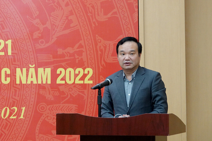 Ông Nguyễn Anh Tuấn đã ký các tờ trình Bộ Tài chính phê duyệt về việc cho áp dụng mức giá tạm tính không có trong quy định của pháp luật; trình mức giá hiệp thương 470.000 đồng/test thiếu căn cứ xác định giá.