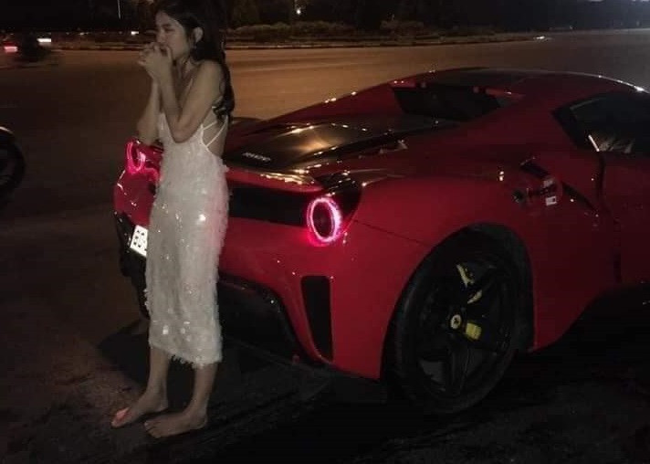 Nguyên nhân vụ việc và tài xế cầm lái chiếc siêu xe sẽ được lực lượng của Phòng Cảnh sát Hình sự, Công an Hà Nội làm rõ. Hiện cơ quan chức năng đang xử lý vụ việc theo quy định. 