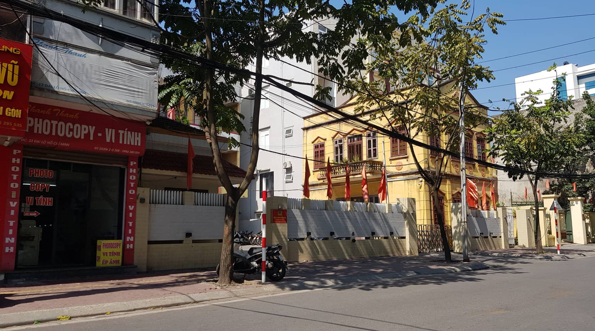 Hai Duong: Can bo CSGT bi chem khi xu ly vi pham giao thong