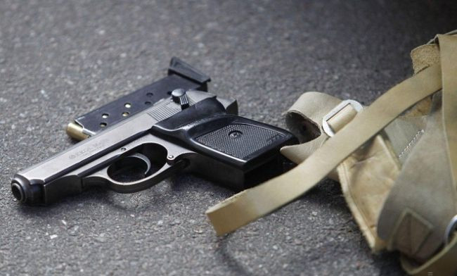 Sau đó, nữ công nhân này trình báo lên Công an địa phương. Qua xác minh, Cơ quan CSĐT Công an quận Cái Răng tiến hành khởi tố vụ án, khởi tố bị can và ra lệnh tạm giam 3 tháng đối với ông Năm.