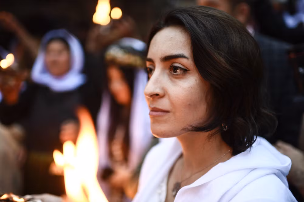 Cho tới lúc này, lực lượng Dân chủ Syria (SDF) đã giải thoát cho 2.900 người Yazidi, vẫn còn ít nhất 3.000 người tộc này bị bắt giữ hiện mất tích.