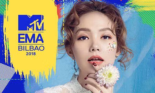 Bi phan doi ngay tren san nha, Minh Hang kho thang o MTV EMA?-Hinh-2