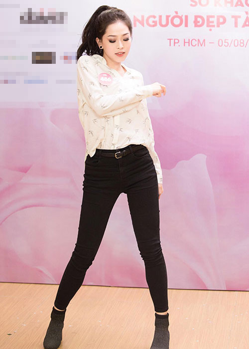 Á hậu Bùi Phương Nga lại chiếm được thiện cảm bằng những tài lẻ như vũ đạo, nhảy múa. Ảnh: FBNV