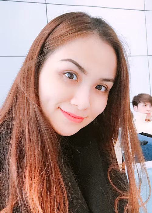 Diễm Hương lên tiếng xin lỗi NTK Lê Ngọc Lâm đồng thời phân trần vì bạn của cô rất thích chiếc váy của nhà thiết kế này nhưng vì không mặc vừa nên không thể mua lại.