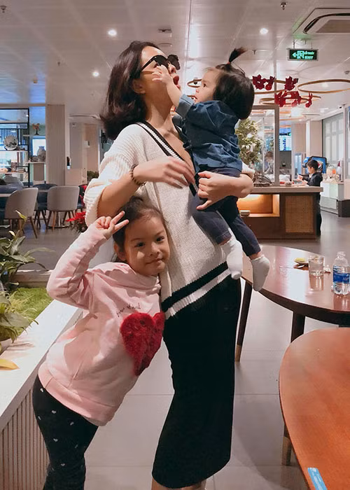 Phạm Quỳnh Anh và Quang Huy cũng không còn là bạn bè trên mạng xã hội.