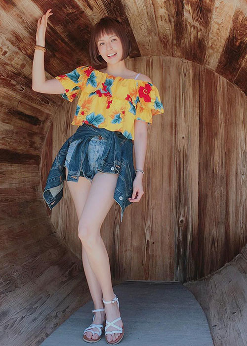 Nữ diễn viên xứ Đài khoe vóc dáng mảnh mai ở tuổi 34.