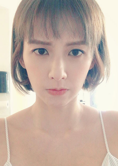 Hình ảnh Viên Ngải Phi nhí nhảnh ở đời thường.