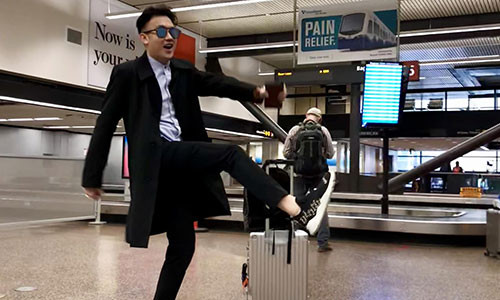 Duong Trieu Vu tuoi roi giua on ao voi danh ca Phuong Dung-Hinh-2