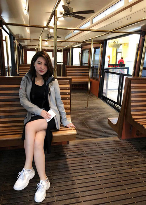 Ngoài đóng phim, Vy Hảo còn làm MC ở một số sự kiện giải trí ở TP HCM.