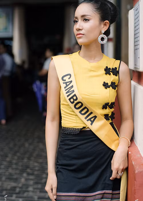 Ngoài đại diện Campuchia, danh sách top 10 giải Miss Popular Vote hiện gồm: Việt Nam, đảo Cook, Peru, Malaysia, Mexico, Colombia, Puerto Rico, Venezuela và Ecuador.