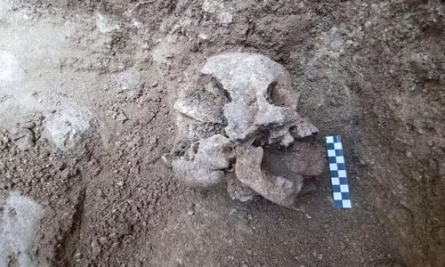 Tìm thấy xác “ma ca rồng” thời La Mã cổ đại ở Ý Tim thay xac “ma ca rong” thoi La Ma co dai o Y