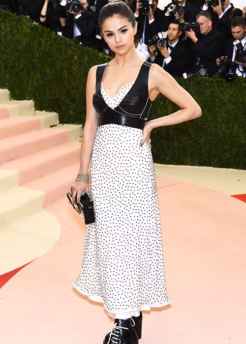 Sự nghiệp thăng hoa nhưng tình duyên của Selena vô cùng lận đận.