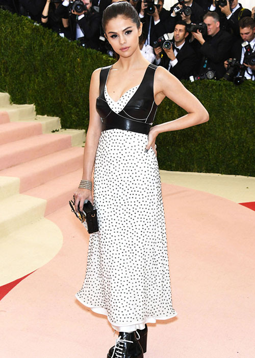 Sự nghiệp thăng hoa nhưng tình duyên của Selena vô cùng lận đận.