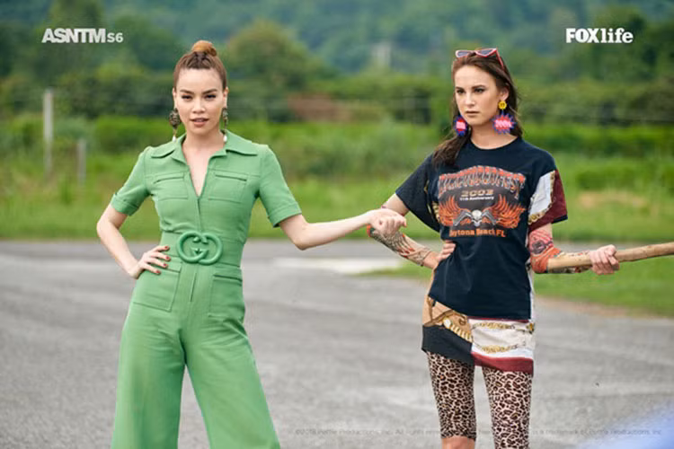 "Nữ hoàng giải trí" gây ấn tượng với kiến thức chuyên môn người mẫu và khả năng nói tiếng Anh lưu loát. Ảnh: Vietnamnet