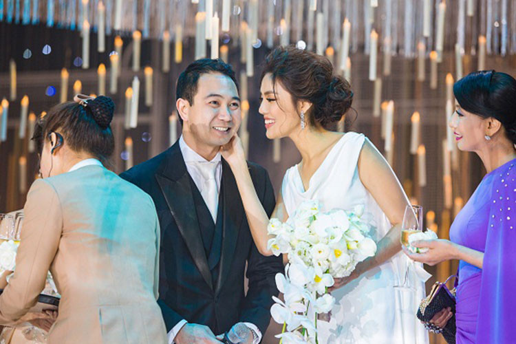 Cuộc sống tân hôn của Hoa khôi Lan Khuê và ông xã Tuấn John cũng đầy mật ngọt. Ảnh: Vietnamnet