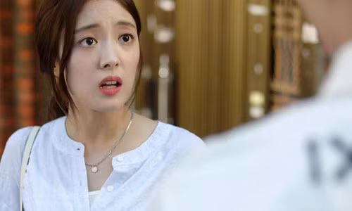 Bo cua chong den nha doi danh phan, chet sung khi nhin thay mot nguoi