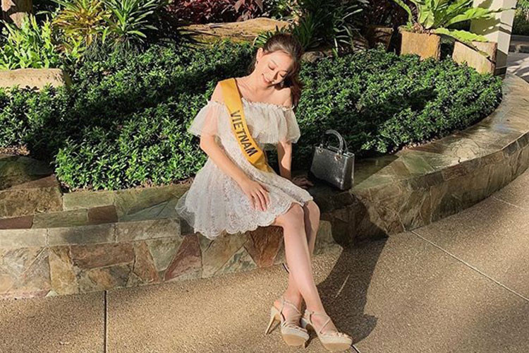 Tự tin, năng động, Phương Nga khiến người hâm mộ khá hài lòng nhưng vẫn chưa thể sánh được với nhiều mỹ nhân khác.