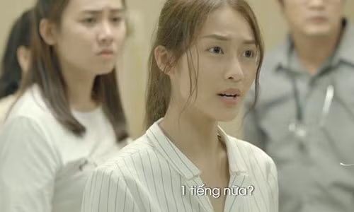 Kha Ngan bi soi noi tieng Anh kem trong Hau due mat troi