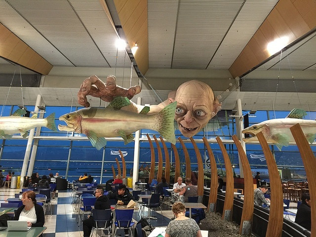 8. Sân bay quốc tế Wellington: Sân bay Wellington, New Zealand thiết kế rất “dị”, lấy cảm hứng từ nhân vật Gollum trong bộ phim “Chúa tể của những chiếc nhẫn”.