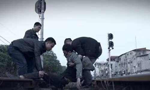 “Quynh bup be“: Quynh bi Vu theo doi, Canh co kha nang tro lai?-Hinh-2