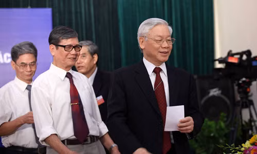 Nhung canh bao som cua Tong bi thu–Chu tich nuoc Nguyen Phu Trong