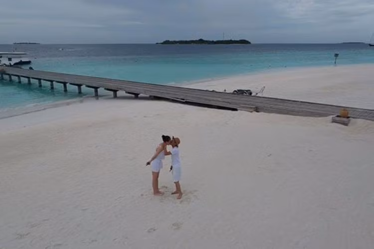 Tháng 6/2018, Đàm Thu Trang cùng Cường Đô la đi nghỉ dưỡng ở Maldives. Nhiều người nghi ngờ, cặp đôi đi chụp ảnh cưới.