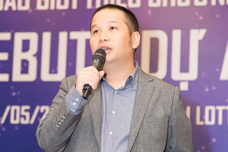 Quang Huy còn đảm nhận vai trò giám đốc sản xuất chương trình truyền hình thực tế "The Debut - Dự án số 1". Ảnh: Zing