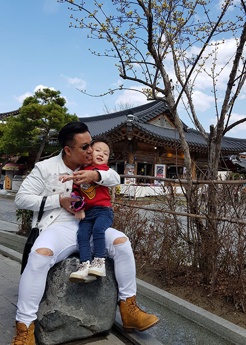 Gia đình là tài sản vô giá không gì đánh đổi được của Tuấn Hưng.