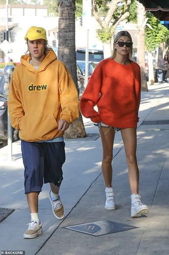 Văn bản này chính thức xác nhận Hailey Baldwin đã kết hôn với Justin Bieber dù ban đầu Hailey lên tiếng phủ nhận.