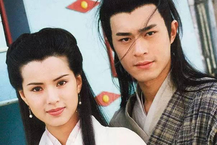 Tham gia bản “Thần điêu đại hiệp” (1995) cùng Lý Nhược Đồng, Cổ Thiên Lạc đã có bước ngoặt lớn về diễn xuất. Nhờ vai Dương Quá, anh cũng nổi như cồn.