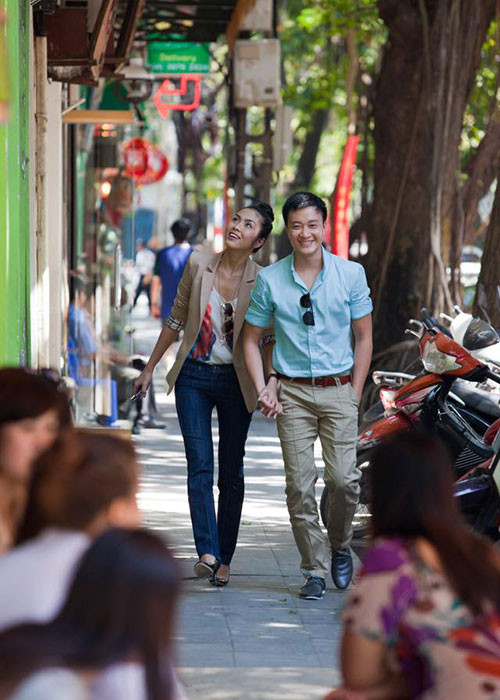 Bộ ảnh Tăng Thanh Hà - Lương Mạnh Hải chụp chung trong lần dự Liên hoan phim Quốc tế Hà Nội vào tháng 10/2010 đang gây sốt mạng xã hội.