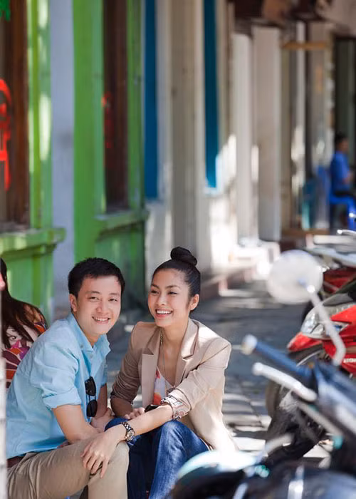 10 năm sau "Bỗng dưng muốn khóc", Hà Tăng trở thành bà mẹ bỉm sữa, không còn đóng phim.