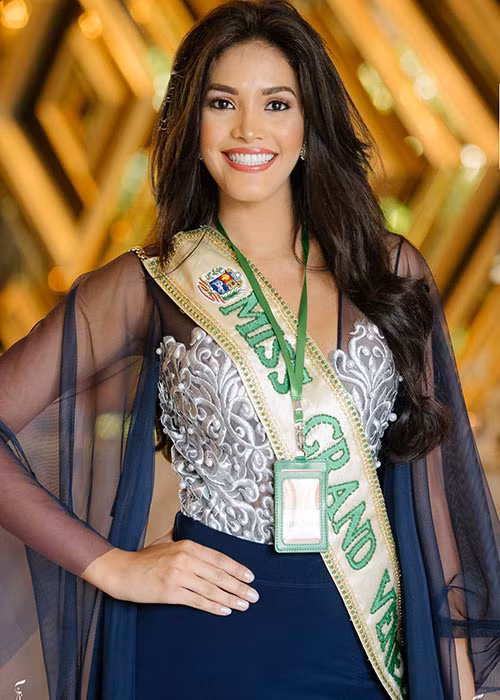 Cuộc thi Miss Grand International 2018 (Hoa hậu Hòa bình Quốc tế 2018) đã chính thức bắt đầu. Sau khi đặt chân đến Myanmar, các thí sinh nhanh chóng hoàn tất thủ tục ghi danh. Ảnh: Fanpage