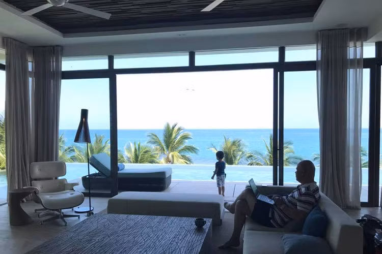 Khi vẫn còn trong bụng mẹ, con trai của Thu Minh đã được mẹ mua tặng 2 căn hộ có giá lên tới 85 tỷ đồng.