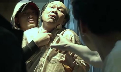 “Quynh bup be”: Thot tim ke hoach Canh dua me con Quynh bo tron-Hinh-3