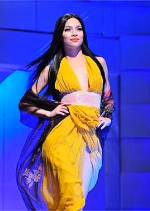 Hình ảnh Hồ Ngọc Hà thời là chân dài có tiếng trong làng người mẫu. Ảnh: VTC