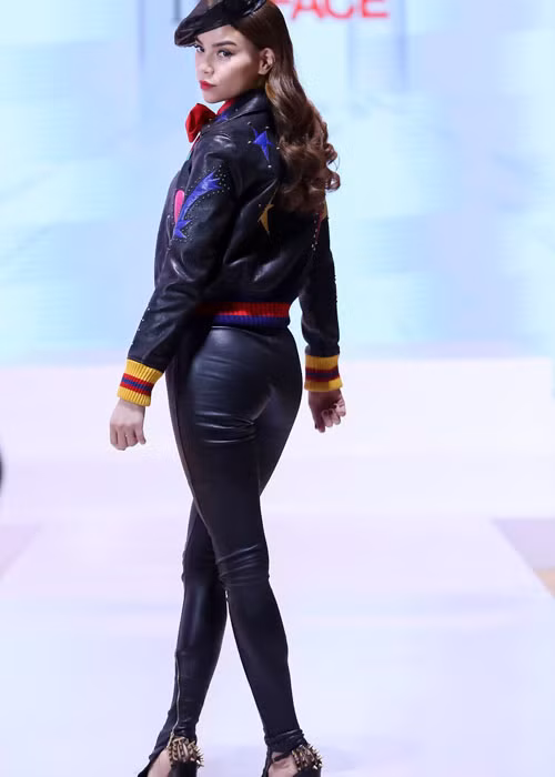 “Nữ hoàng giải trí” tài năng và sở hữu kinh nghiệm đáng nể trong vai trò người mẫu. Ảnh: Đẹp