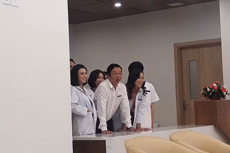 Sau phân cảnh Linh Miu giật tóc Khả Ngân, nhiều người tò mò Linh Miu còn có những phân cảnh nào khác không.